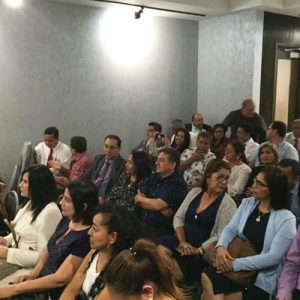 asistente-al-evento-migratorio