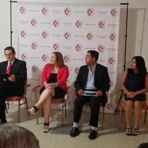 esperando-para-la-ponencia