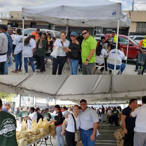 todos-somos-uno-en-ayudar-a-la-comunidad